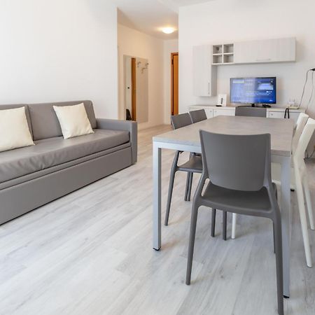Residence Hotel Angeli Rimini Extérieur photo