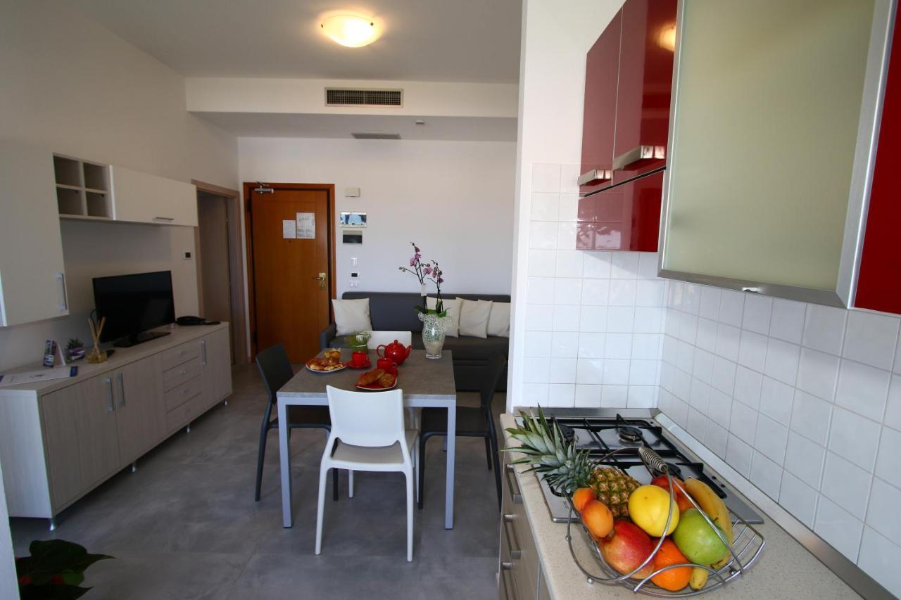Residence Hotel Angeli Rimini Extérieur photo